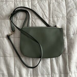 Lo & Sons The Waverley 2 - Sage Green